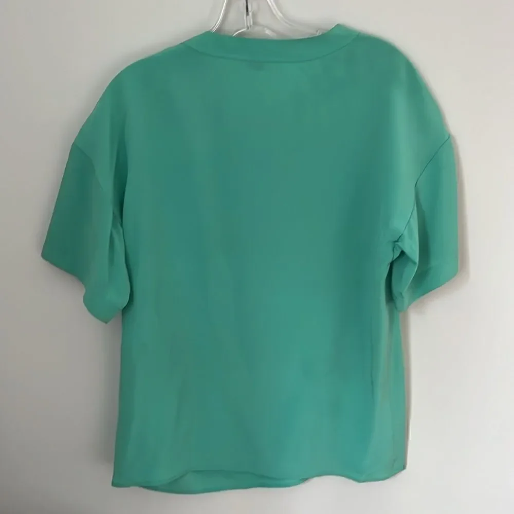 CHANEL short sleeve